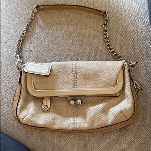Chic Tan Chain Shoulder Bag